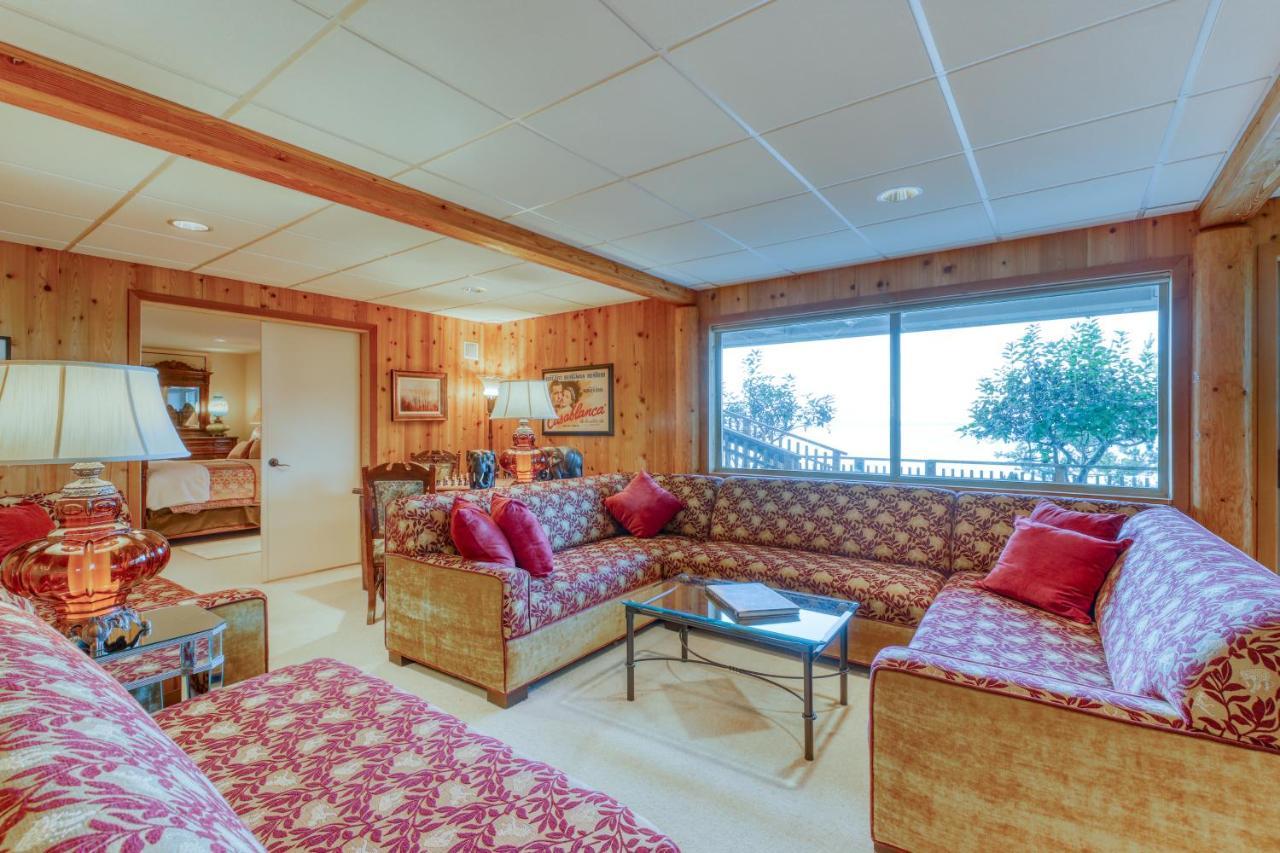 Seascape Lodge Freeland Екстериор снимка