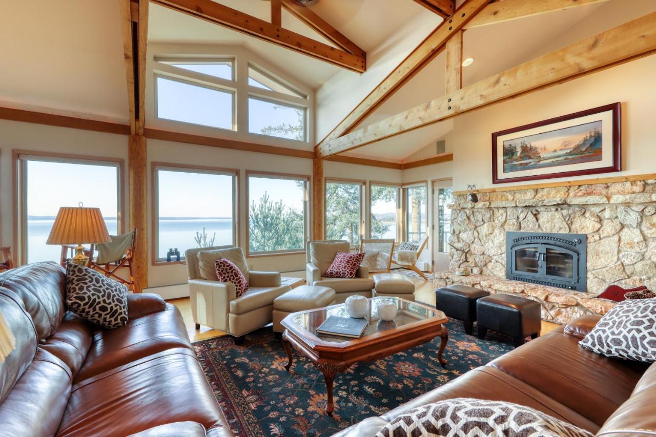 Seascape Lodge Freeland Екстериор снимка