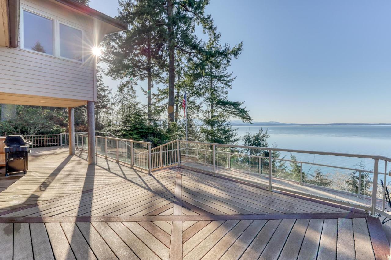 Seascape Lodge Freeland Екстериор снимка