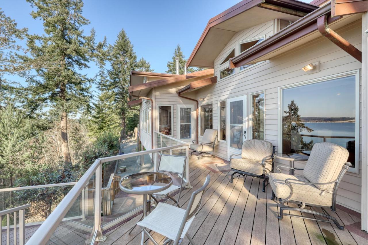 Seascape Lodge Freeland Екстериор снимка