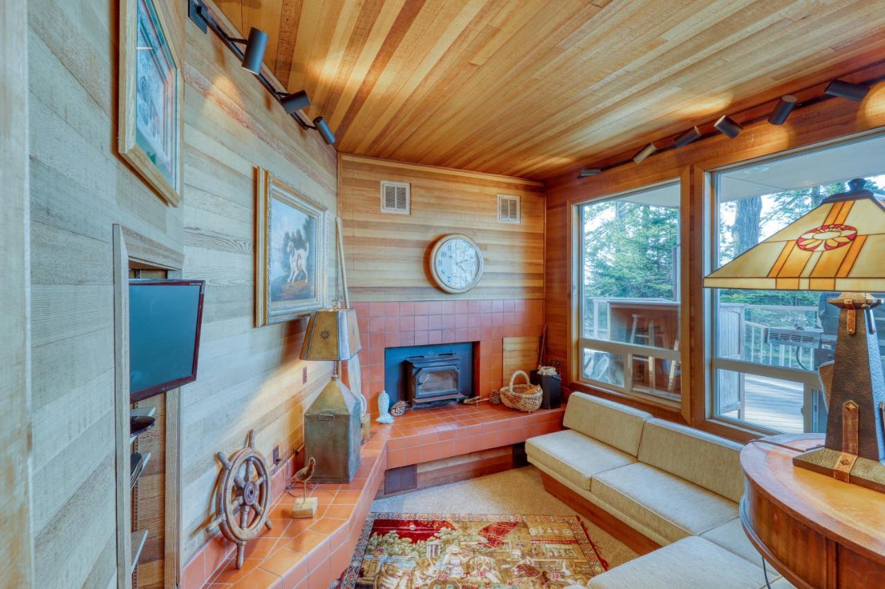 Seascape Lodge Freeland Екстериор снимка
