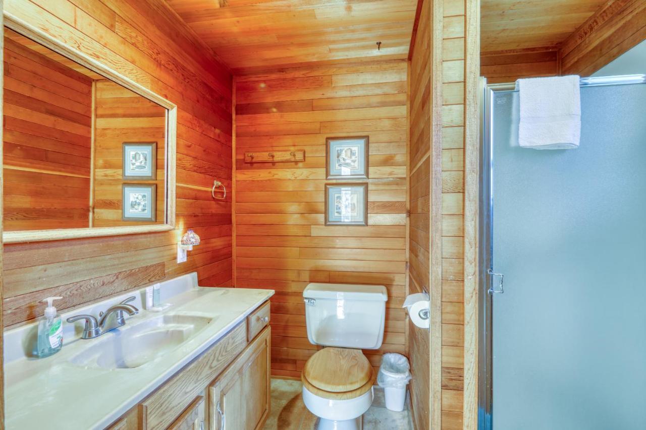 Seascape Lodge Freeland Екстериор снимка
