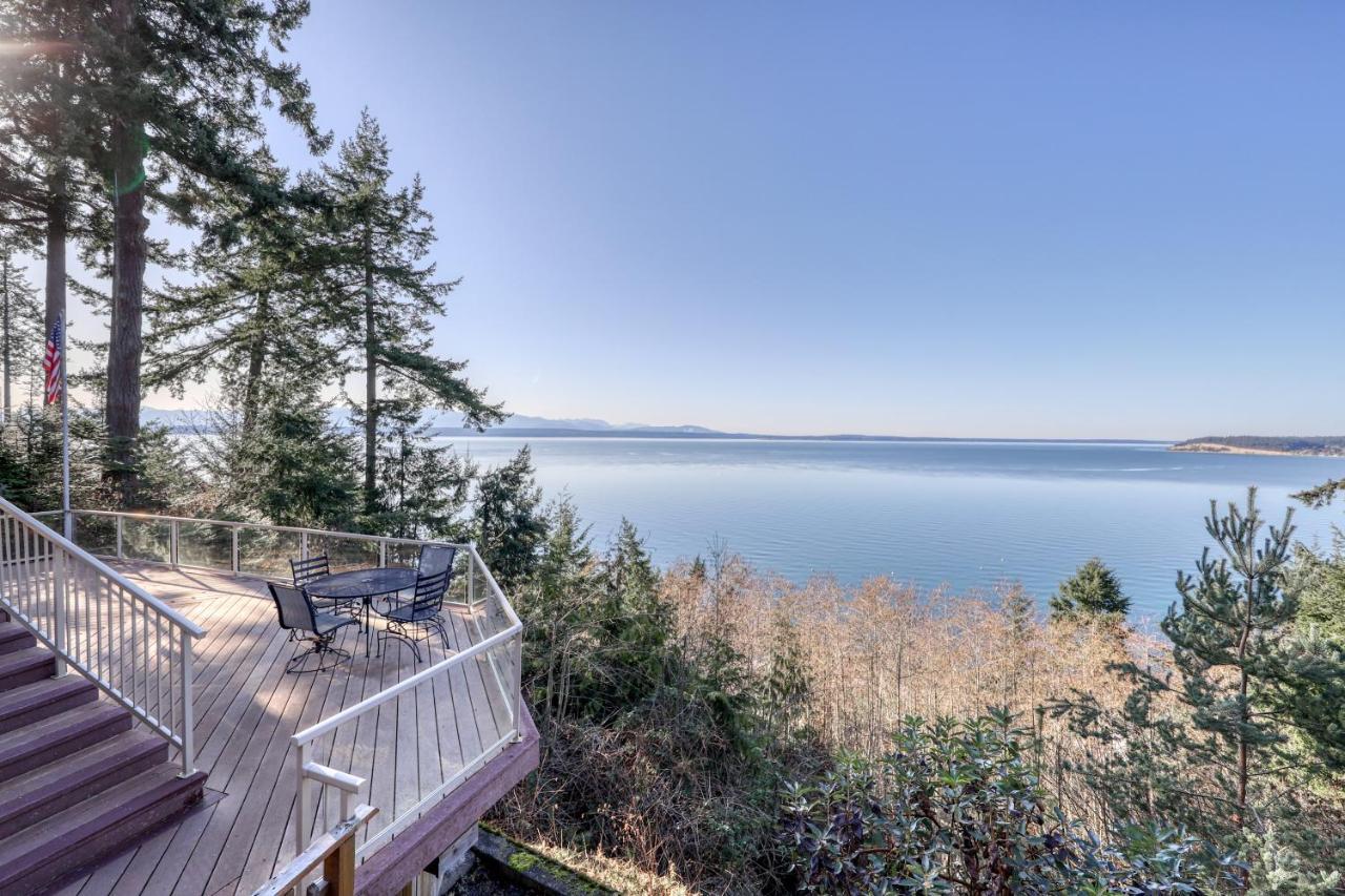Seascape Lodge Freeland Екстериор снимка