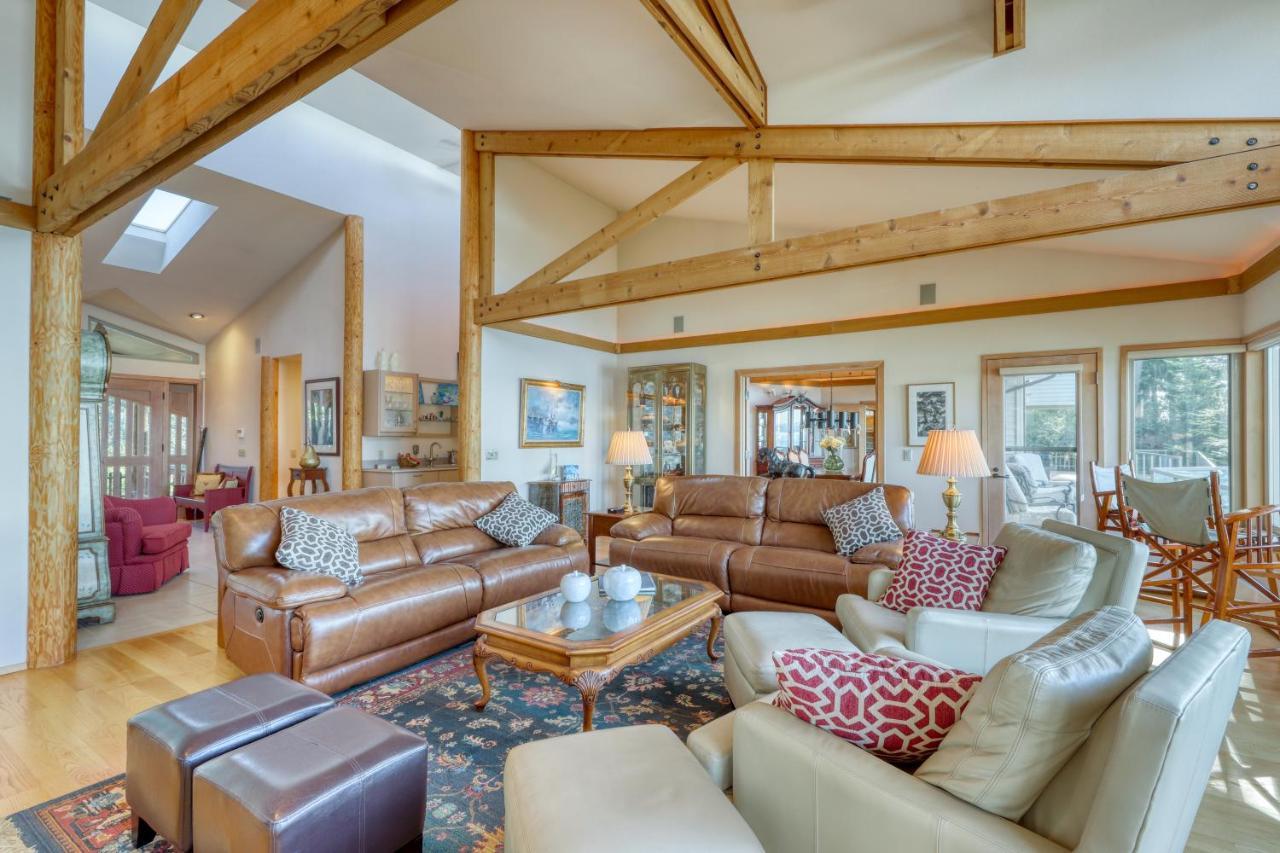 Seascape Lodge Freeland Екстериор снимка